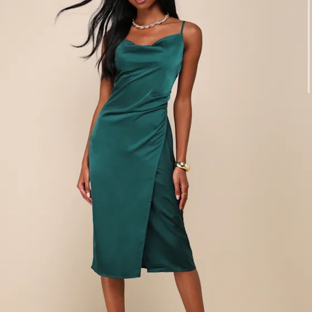 LULUS NWT Hollywood Woman Green Satin Midi
Dress